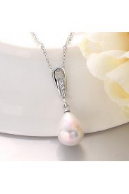 Xu Women's Pearl / Gold-Plated Diamonds Anniversary / Wedding / Engagement / Birthday / Gift / Party Necklace