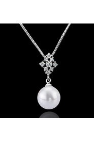 Xu Women's Pearl / Gold-Plated Diamonds Anniversary / Wedding / Engagement / Birthday / Gift / Party Necklace