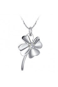 Elegant Flower-Shape Women's Slivery Alloy Necklace(1 Pc)(Purple,White)