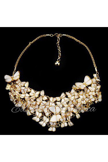 Fashion Alloy With Natural Shell Rhinestone Necklace