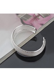 Fashion Sterling Silver Plated Cut Out Bangle Women's Bracelet