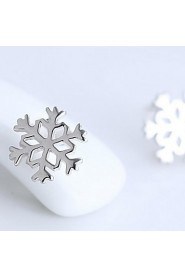 Snowflake Women's Sterling Silver Stud Earrings With Non Stone