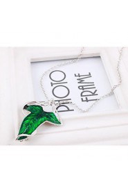 Fashion Leaf Shape Green Alloy Movie Pendant Necklace(1 Pc)