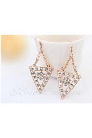 Punk Style Gold Alloy Super Flash Full Rhinestone Triangle Statement Stud Earrings Women Wonderful Jewelry