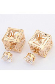 Women's Fine Fashion Hollow-out Square Pattern Stud Earrings With Rhinestone