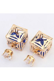 Women's Fine Fashion Hollow-out Square Pattern Stud Earrings With Rhinestone