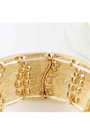 Graceful Alloy With Rhinestone Women's Bracelet(More Colors)