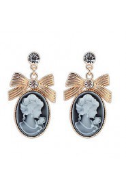 Top Fashion Lady Retro Palace Elegant Women Face Oval White Rhinestone Alloy Dangle Drop Earrings