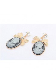 Top Fashion Lady Retro Palace Elegant Women Face Oval White Rhinestone Alloy Dangle Drop Earrings