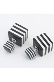 Women's European And American Fashion Simple Square Stud Earrings