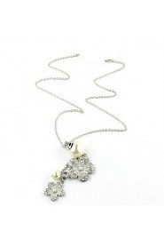 Gorgeous Alloy With Rhinestone And Imitation Pearl Women's Necklace