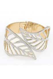 Unique Alloy Hollow Out Leaf Shaped Women's Bracelet(More Colors)