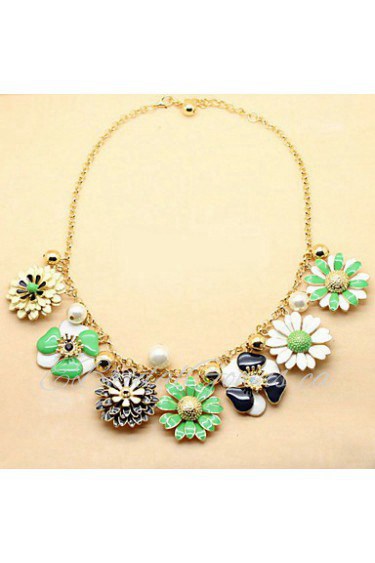 Fashion Alloy With Pearl Flower Womem's Necklaces