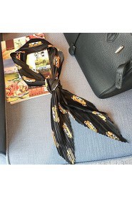 The New Long Section Of Scarves Crushed Leather Buckle Retro Print Small Bow Scarf (Random Color)