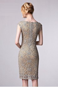 Scoop Sheath / Column Cocktail Party / Prom Dress Hollow Out Lace Knee-length