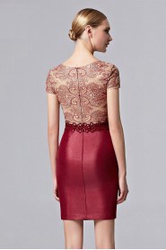 Scoop Sheath / Column Knee-length Cocktail Party / Prom Dress Evening Dress with Crystal / Embroidery