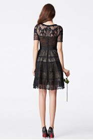 A-line Hollow Out Scoop Embroidery Cocktail Party / Prom Dress Knee-length Sheath / Column