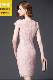 Organza Lace Sheath / Column Knee-length Short Sleeve Scoop Lace Mother of the Bride Dress