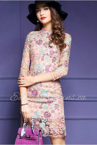 Sheath / Column Lace Knee-length 3/4 Length Sleeve High Neck Embroidery Mother of the Bride Dress