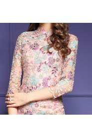 Sheath / Column Lace Knee-length 3/4 Length Sleeve High Neck Embroidery Mother of the Bride Dress