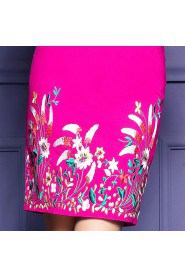 Sheath / Column Knee-length Long Sleeve Scoop Embroidery Mother of the Bride Dress