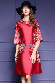 A-lineKnee-length Half Sleeve Scoop Embroidery Mother of the Bride Dress