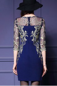 Knee-length 3/4 Length Sleeve Scoop Embroidery Mother of the Bride Dress