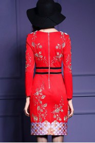 Knee-length Long Sleeve V-neck Embroidery Mother of the Bride Dress