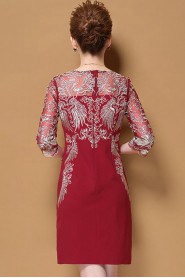 Knee-length Short Sleeve Scoop Embroidery,Lace Mother of the Bride Dress