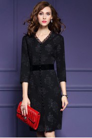 Lace Knee-length 3/4 Length Sleeve V-neck Mother of the Bride Dress