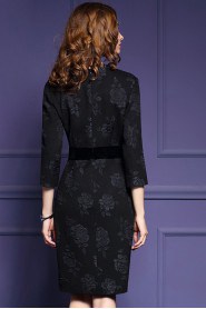 Lace Knee-length 3/4 Length Sleeve V-neck Mother of the Bride Dress