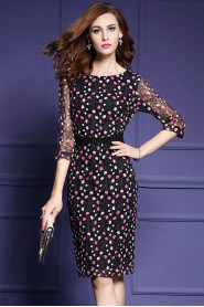 Sheath / Column Knee-length 3/4 Length Sleeve Scoop Embroidery Mother of the Bride Dress