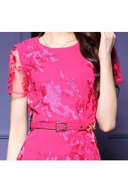 Sheath / Column Knee-length Short Sleeve Scoop Embroidery Mother of the Bride Dress