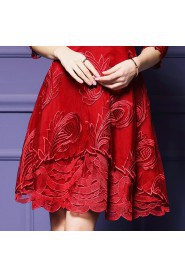 Tulle Knee-length 3/4 Length Sleeve Scoop Embroidery Mother of the Bride Dress