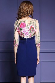 Tulle Sheath / Column Knee-length 3/4 Length Sleeve Scoop Embroidery Mother of the Bride Dress