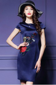 Sheath / Column Knee-length Short Sleeve Scoop Embroidery Mother of the Bride Dress