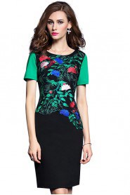 Sheath / Column Knee-length Short Sleeve Scoop Embroidery Mother of the Bride Dress