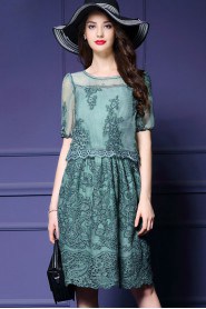 A-line Knee-length Short Sleeve Scoop Embroidery Mother of the Bride Dress