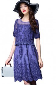 A-line Knee-length Short Sleeve Scoop Embroidery Mother of the Bride Dress