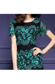 Knee-length Short Sleeve Scoop Embroidery Mother of the Bride Dress