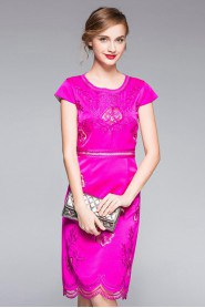 Sheath / Column Knee-length Short Sleeve Scoop Openwork Embroidery Mother of the Bride Dress