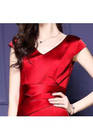 Knee-length Short Sleeve V-neck Ruched Mother of the Bride Dress