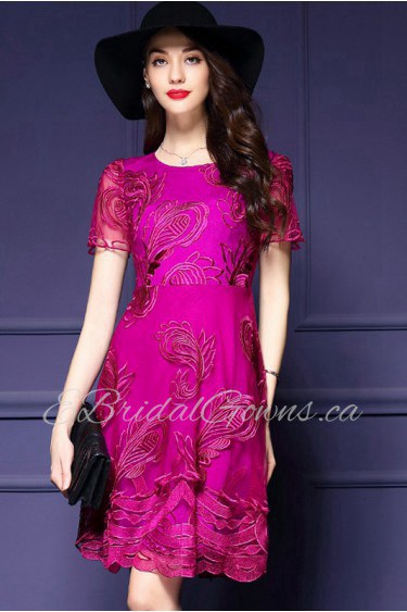 Knee-length Short Sleeve Scoop Embroidery Mother of the Bride Dress