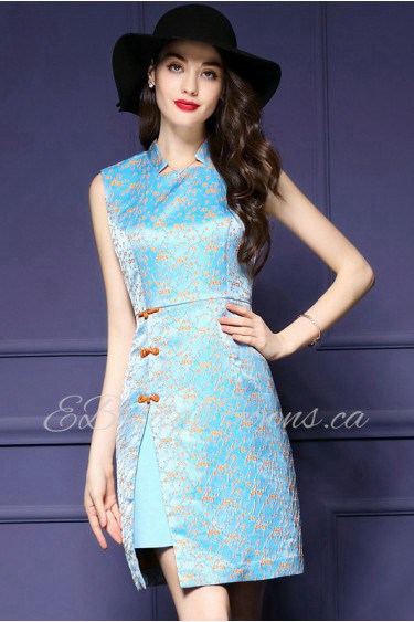 Knee-length Long Sleeve High Neck Mother of the Bride Dress