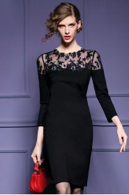 Lace Sheath / Column Knee-length Long Sleeve Scoop Lace Mother of the Bride Dress