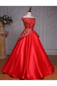 Ball Gown Off-the-shoulder Satin Prom / Formal Evening Dress with Beading