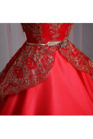 Ball Gown Off-the-shoulder Satin Prom / Formal Evening Dress with Beading