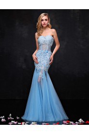 Trumpet / Mermaid Strapless Prom / Formal Evening Dress with Flower(s)