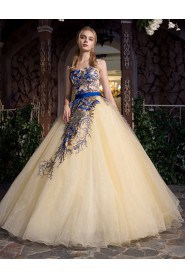 Ball Gown Scoop Prom / Evening Dress with Embroidery