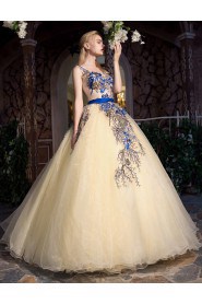 Ball Gown Scoop Prom / Evening Dress with Embroidery